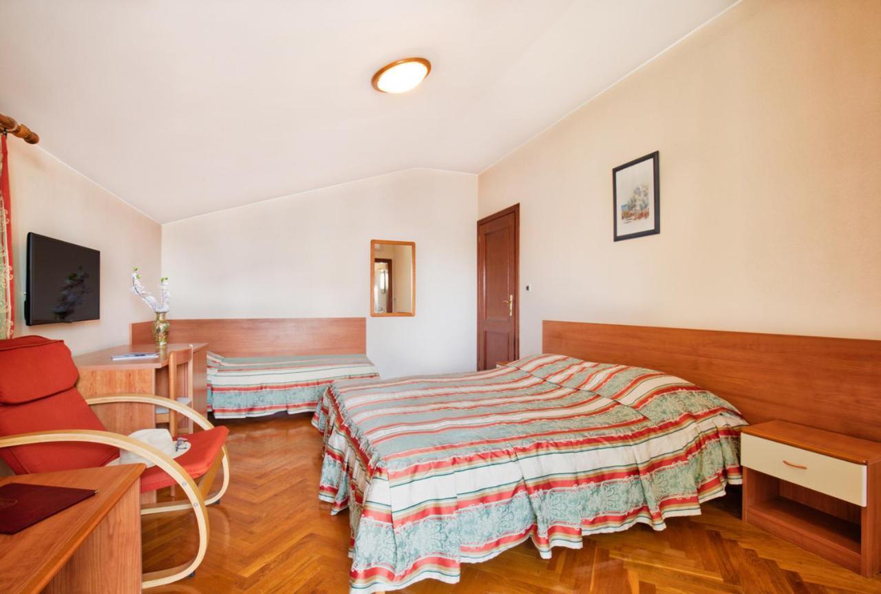 Villa Sveta Eufemija Bed End Breakfast I Rovinj Ngoại thất bức ảnh