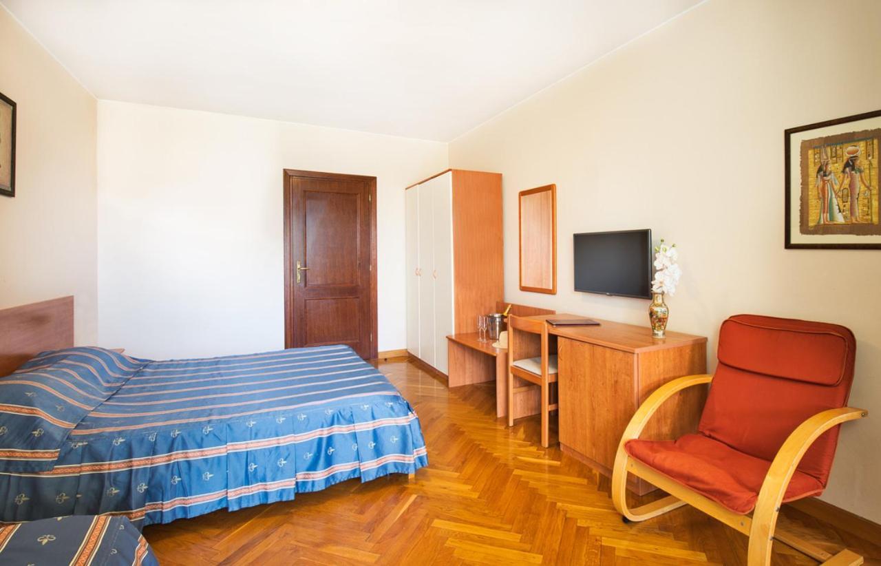 Villa Sveta Eufemija Bed End Breakfast I Rovinj Ngoại thất bức ảnh